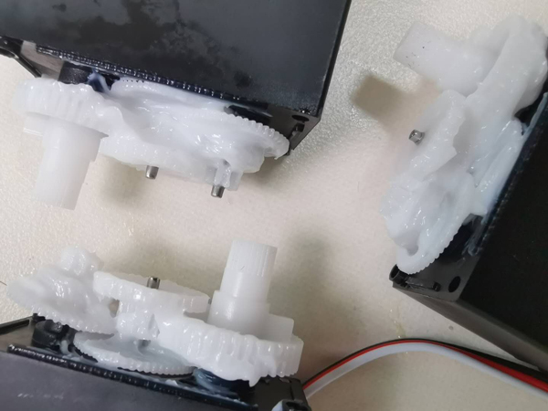 電機(jī)減速齒輪箱該如何選用合適的潤滑脂？